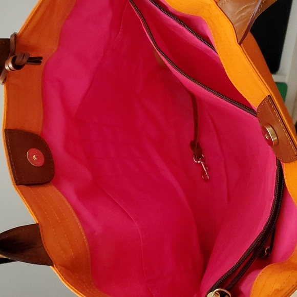 Authentic Dooney & Bourke tote - Picture 6 of 10